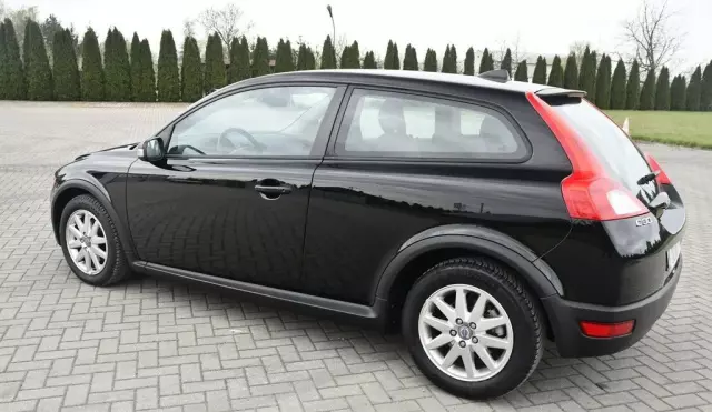 VOLVO C30 