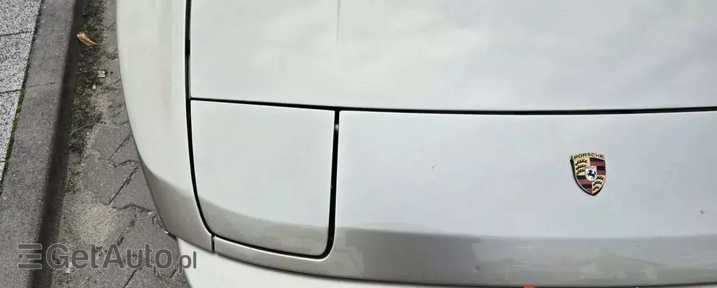 PORSCHE 944 