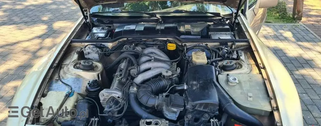 PORSCHE 944 
