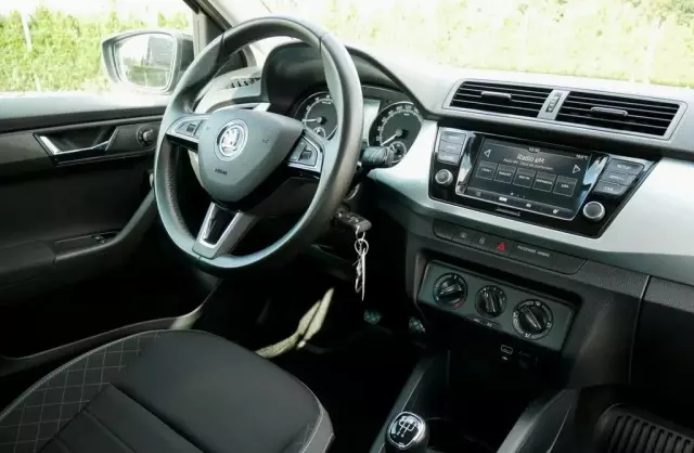 SKODA Fabia 