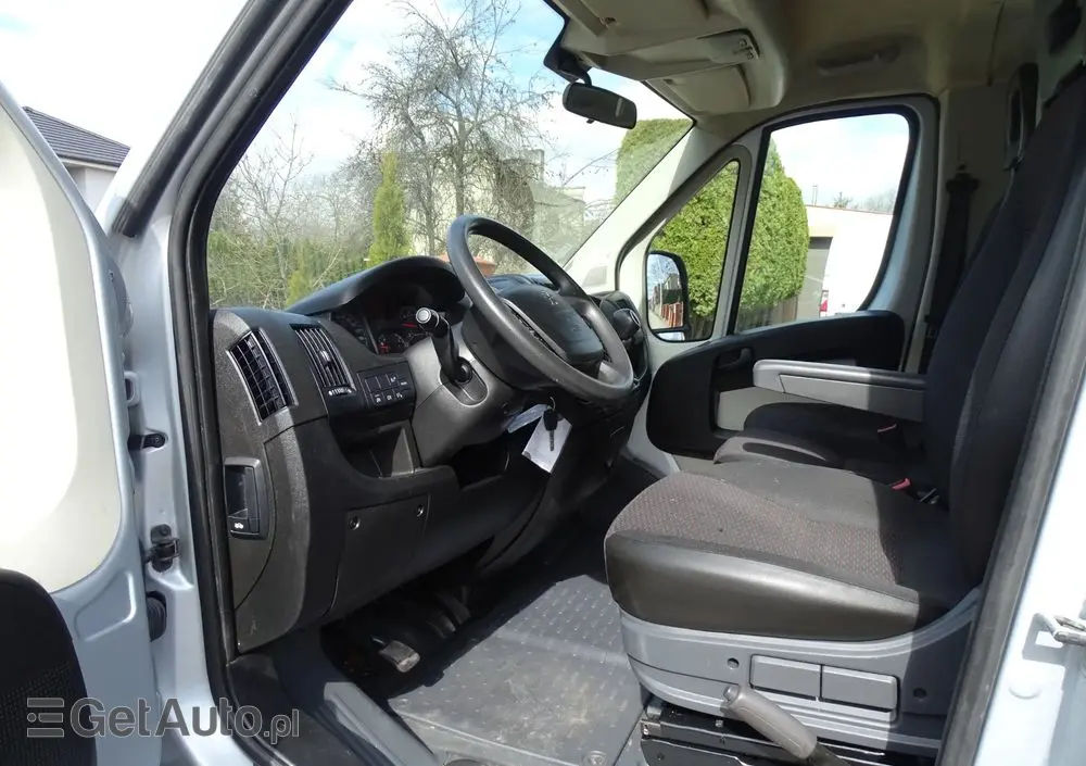 PEUGEOT BOXER 130 koni ,doka, Klima, 7- osób + skrzynia 3,40 m , MAXI 