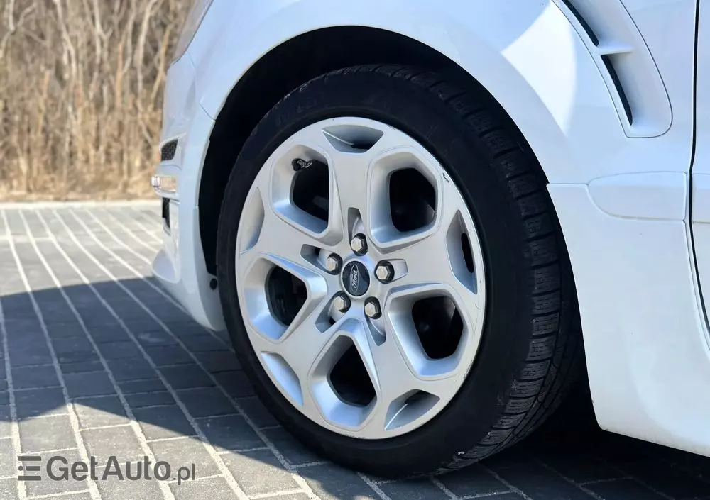 FORD S-Max 2.0 TDCi DPF Titanium