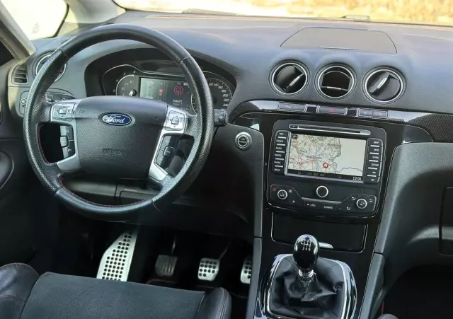 FORD S-Max 2.0 TDCi DPF Titanium