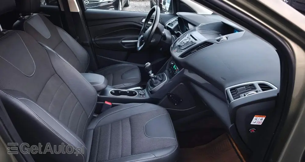 FORD Kuga 2.0 TDCi 4x4 Titanium