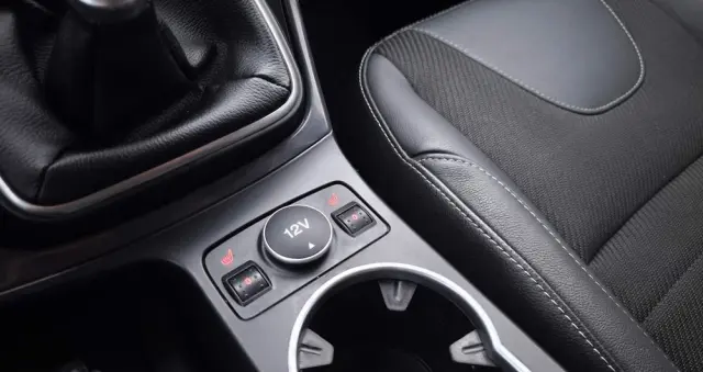 FORD Kuga 2.0 TDCi 4x4 Titanium