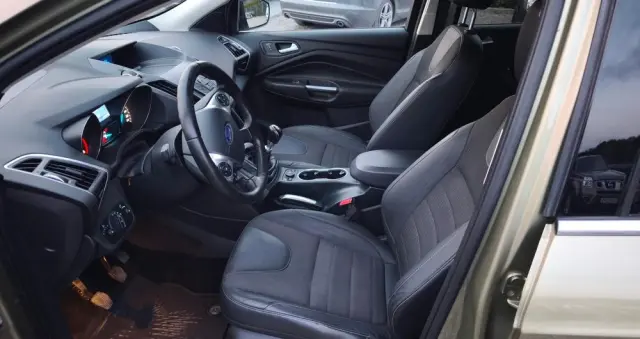 FORD Kuga 2.0 TDCi 4x4 Titanium