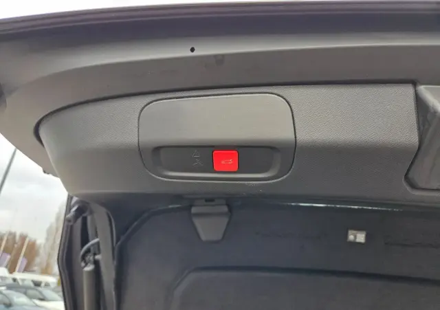 PEUGEOT 408 1.2 PureTech mHEV GT Exclusive S&S e-DSC6