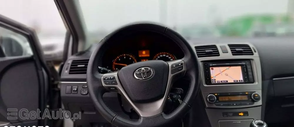 TOYOTA Avensis 