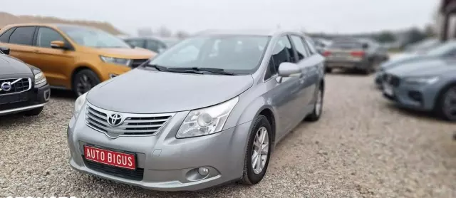 TOYOTA Avensis 