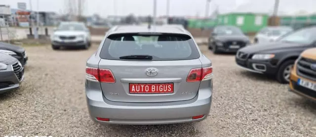TOYOTA Avensis 
