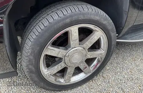 CADILLAC Escalade 