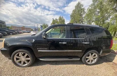 CADILLAC Escalade 