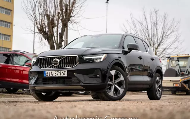 VOLVO XC 40 