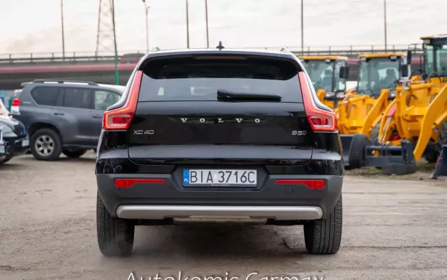 VOLVO XC 40 