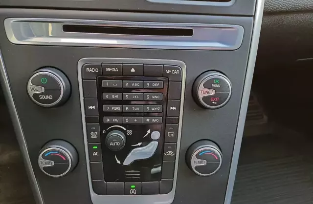 VOLVO XC60 2.0 D4 (163 KM) start/stop