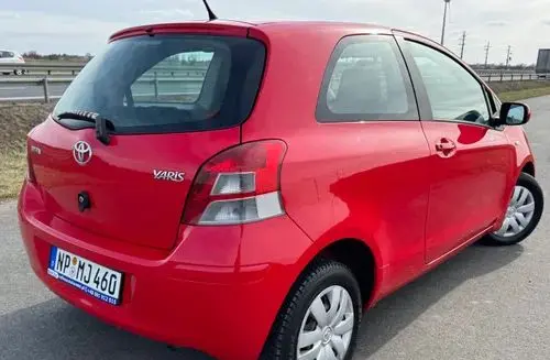 TOYOTA Yaris 