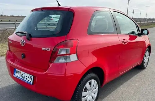 TOYOTA Yaris 
