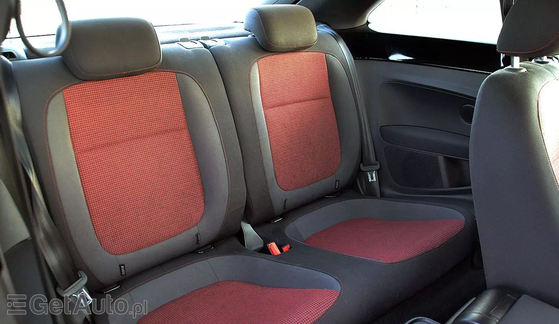 VOLKSWAGEN Beetle 2.0 TDI (150 KM)