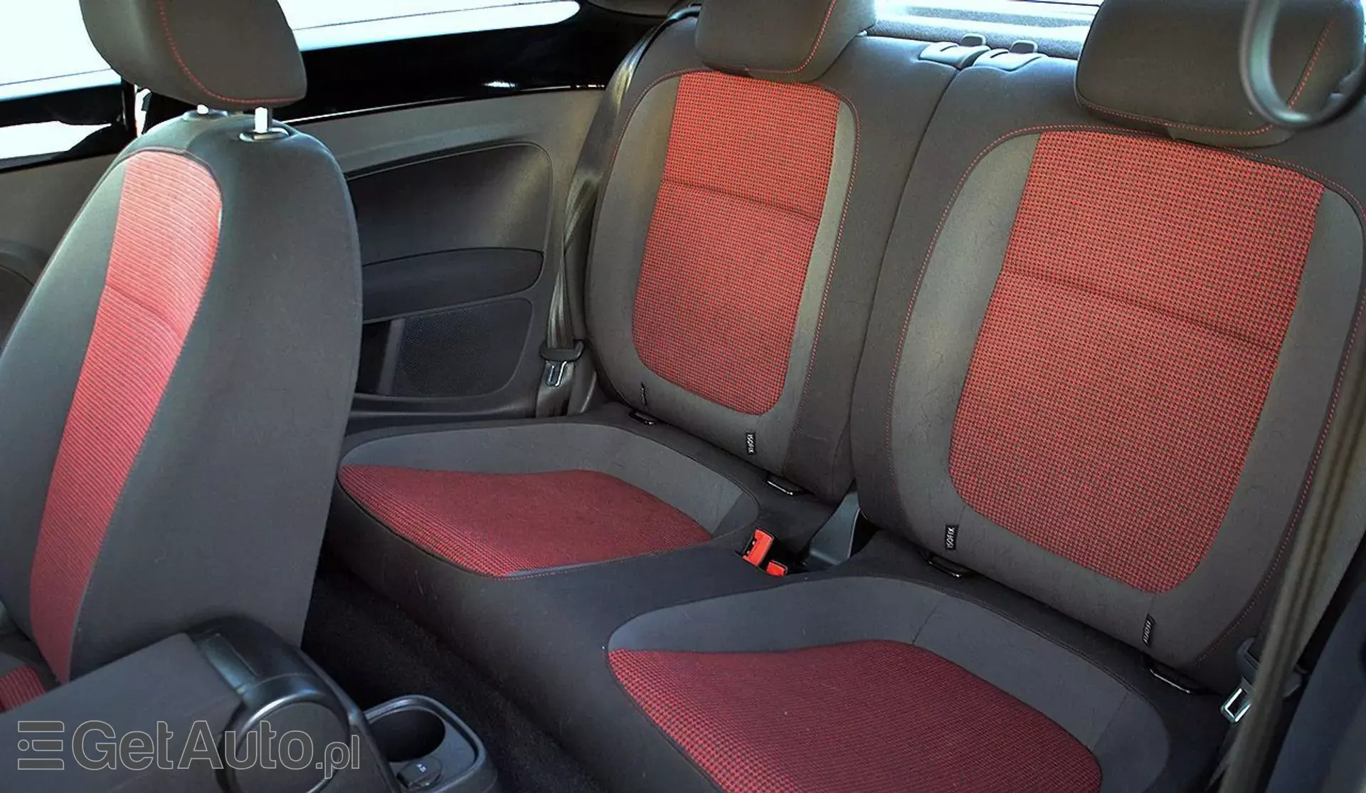 VOLKSWAGEN Beetle 2.0 TDI (150 KM)