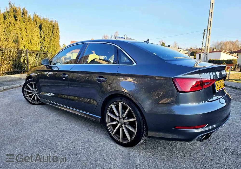 AUDI A3 Limousine 1.4 TFSI cylinder on demand ultra S line Sportpaket