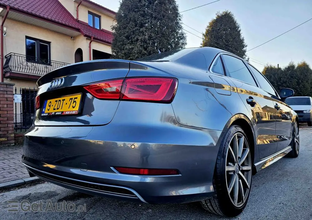 AUDI A3 Limousine 1.4 TFSI cylinder on demand ultra S line Sportpaket