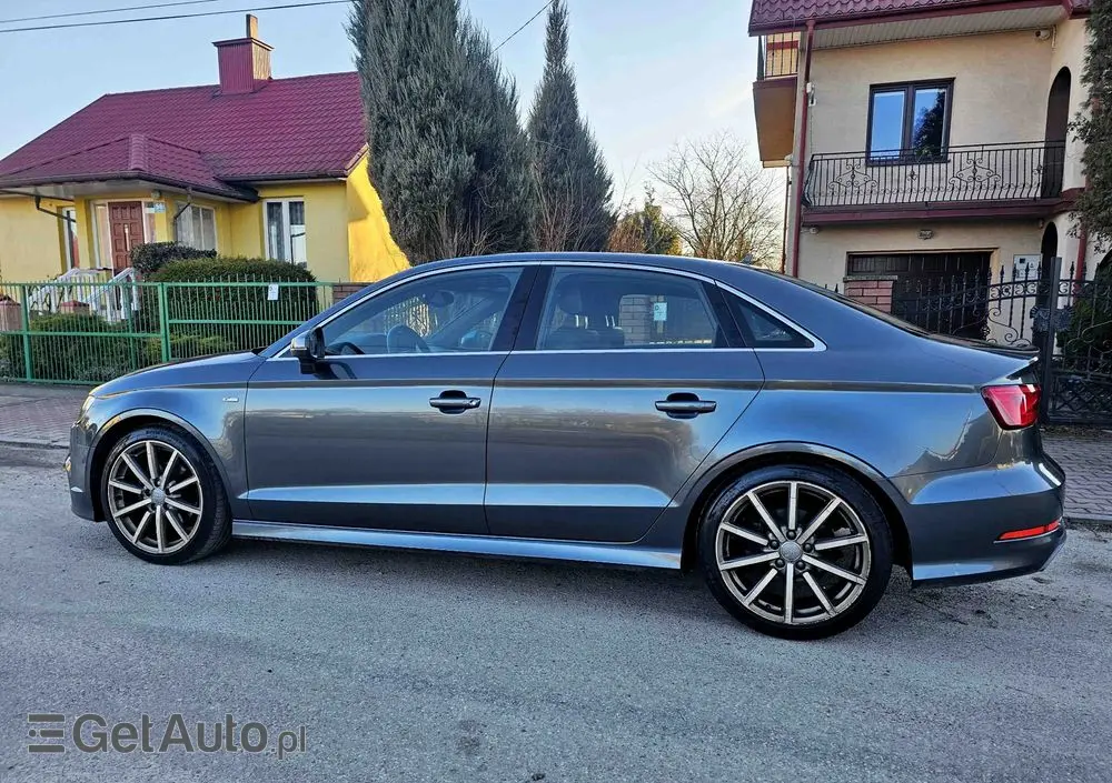 AUDI A3 Limousine 1.4 TFSI cylinder on demand ultra S line Sportpaket