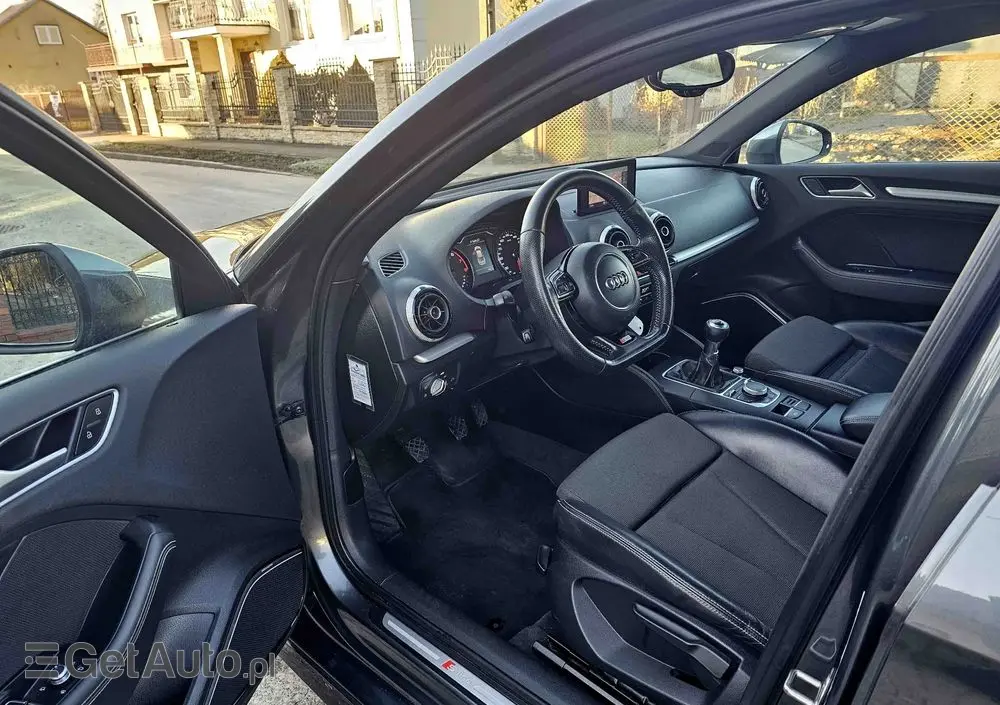 AUDI A3 Limousine 1.4 TFSI cylinder on demand ultra S line Sportpaket