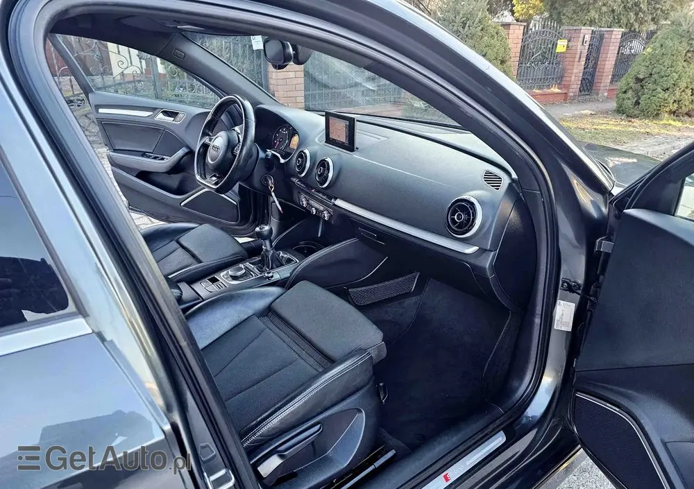 AUDI A3 Limousine 1.4 TFSI cylinder on demand ultra S line Sportpaket