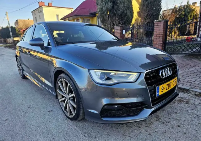 AUDI A3 Limousine 1.4 TFSI cylinder on demand ultra S line Sportpaket