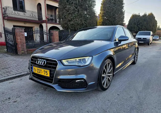 AUDI A3 Limousine 1.4 TFSI cylinder on demand ultra S line Sportpaket