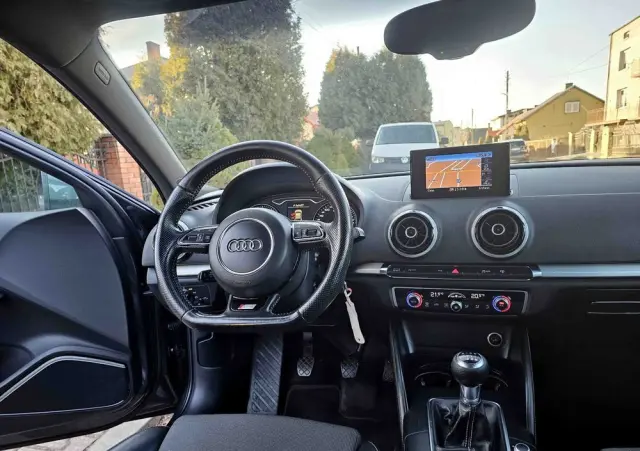 AUDI A3 Limousine 1.4 TFSI cylinder on demand ultra S line Sportpaket