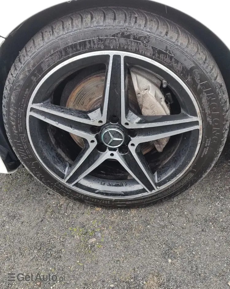 MERCEDES-BENZ Klasa C 200 4-Matic 9G-Tronic