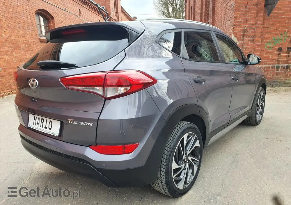 HYUNDAI Tucson Blue 1.7 CRDi 2WD Intro Edition