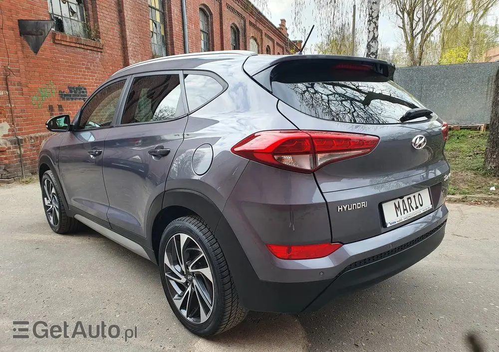 HYUNDAI Tucson Blue 1.7 CRDi 2WD Intro Edition
