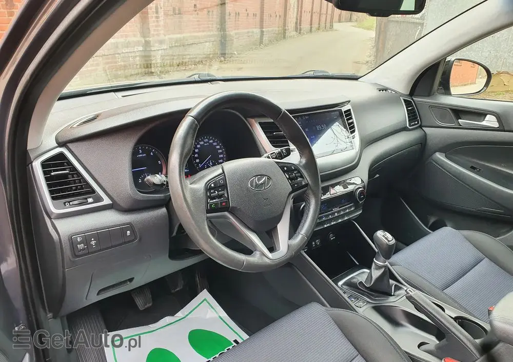 HYUNDAI Tucson Blue 1.7 CRDi 2WD Intro Edition
