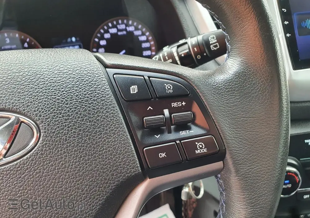 HYUNDAI Tucson Blue 1.7 CRDi 2WD Intro Edition