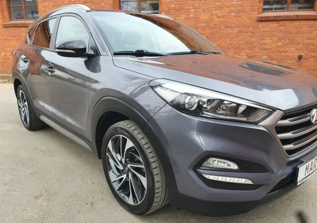 HYUNDAI Tucson Blue 1.7 CRDi 2WD Intro Edition