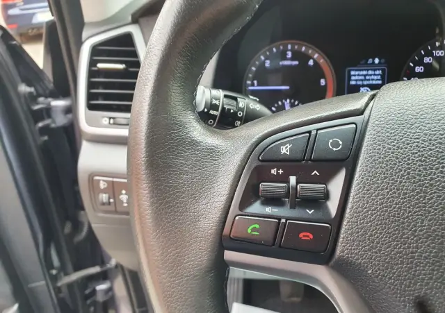 HYUNDAI Tucson Blue 1.7 CRDi 2WD Intro Edition