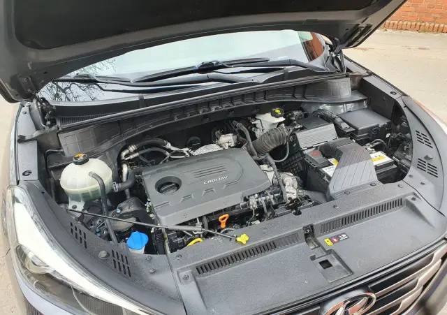 HYUNDAI Tucson Blue 1.7 CRDi 2WD Intro Edition