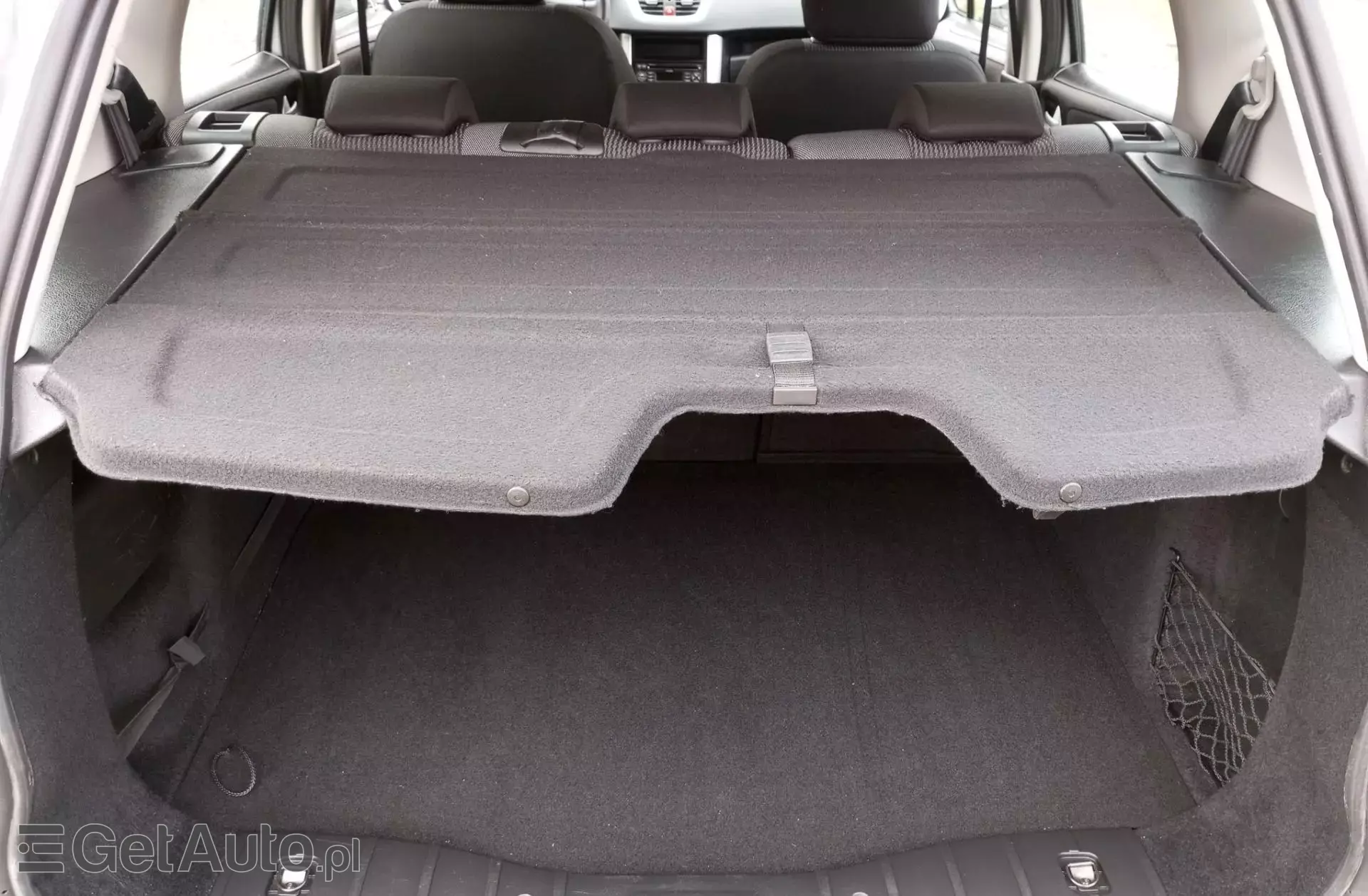 PEUGEOT 207 1.4 i (75 KM)