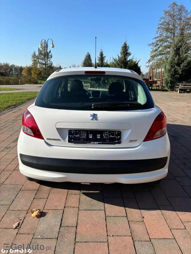 PEUGEOT 207 