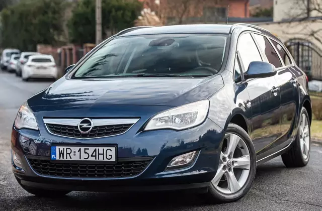 OPEL Astra 
