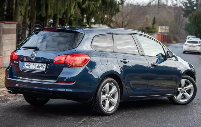 OPEL Astra 