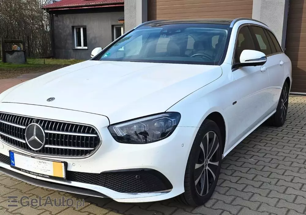 MERCEDES-BENZ Klasa E 300 de PHEV 4-Matic Exclusive 9G-Tronic