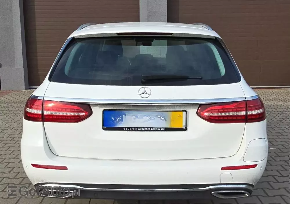 MERCEDES-BENZ Klasa E 300 de PHEV 4-Matic Exclusive 9G-Tronic