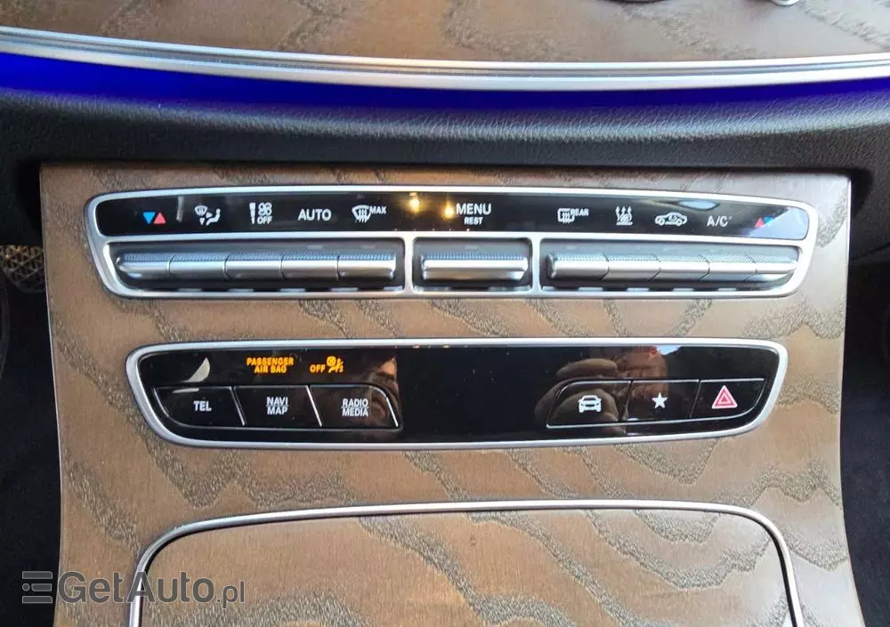 MERCEDES-BENZ Klasa E 300 de PHEV 4-Matic Exclusive 9G-Tronic