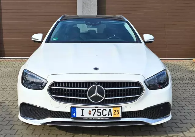 MERCEDES-BENZ Klasa E 300 de PHEV 4-Matic Exclusive 9G-Tronic