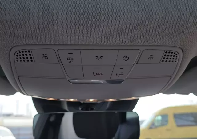 MERCEDES-BENZ Klasa E 300 de PHEV 4-Matic Exclusive 9G-Tronic