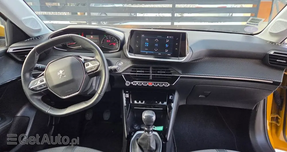 PEUGEOT 208 PureTech 100 Allure