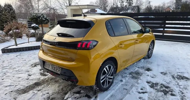 PEUGEOT 208 PureTech 100 Allure